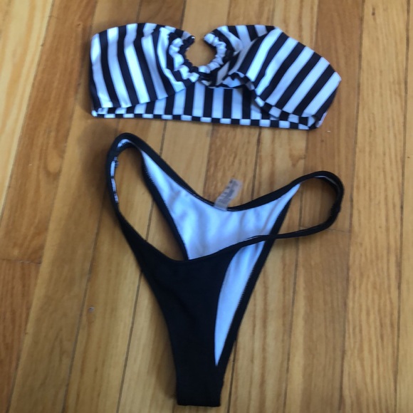 Women’s bikini top brand unknown bottom Shein - Picture 4 of 8